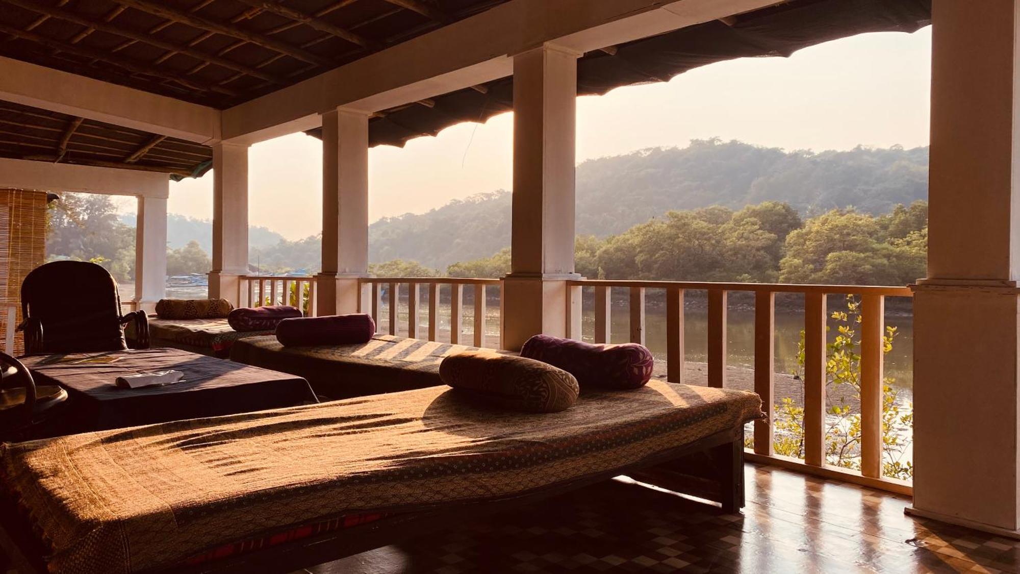 Feather Touch Hotels And Resorts بالوليم المظهر الخارجي الصورة